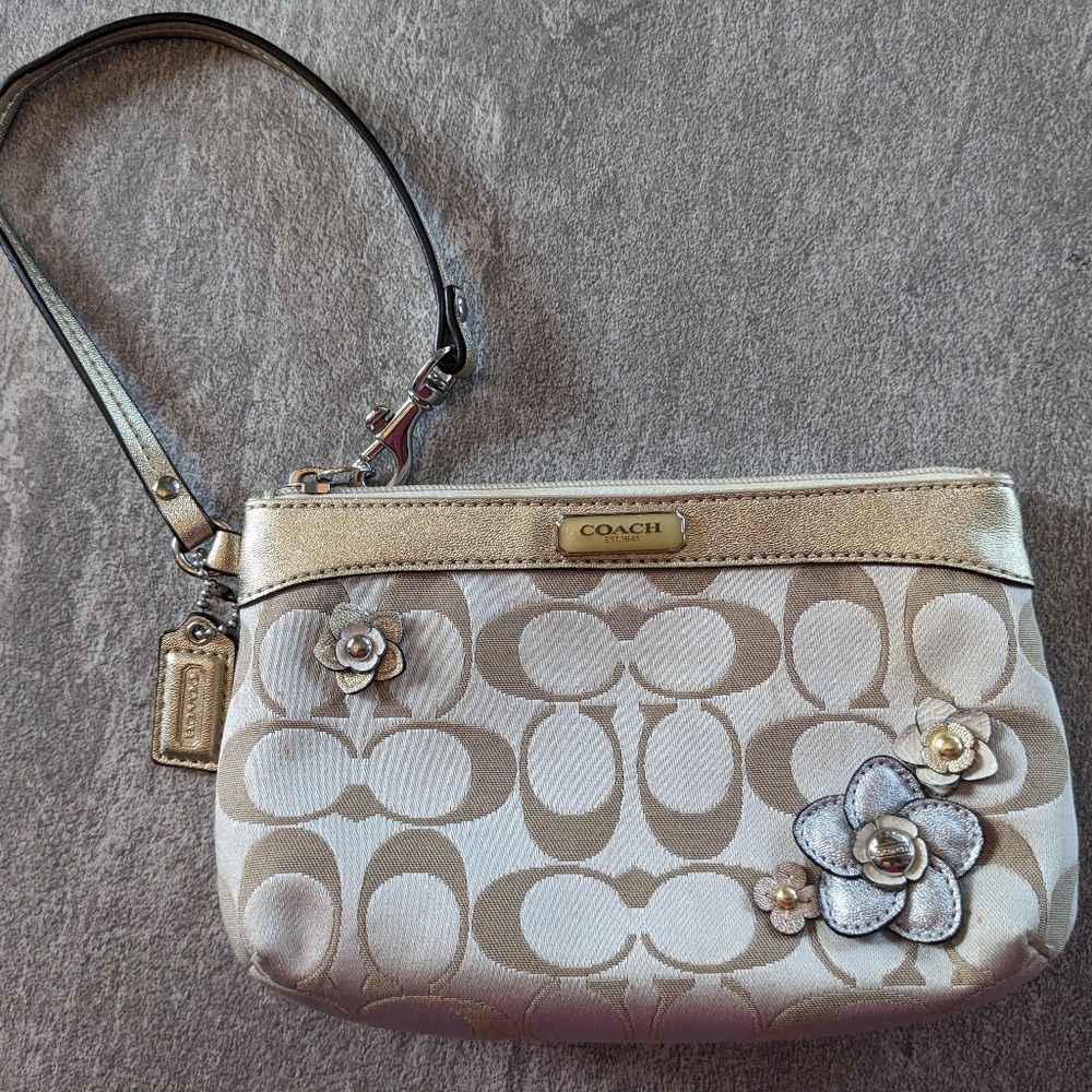 Coach wristlet